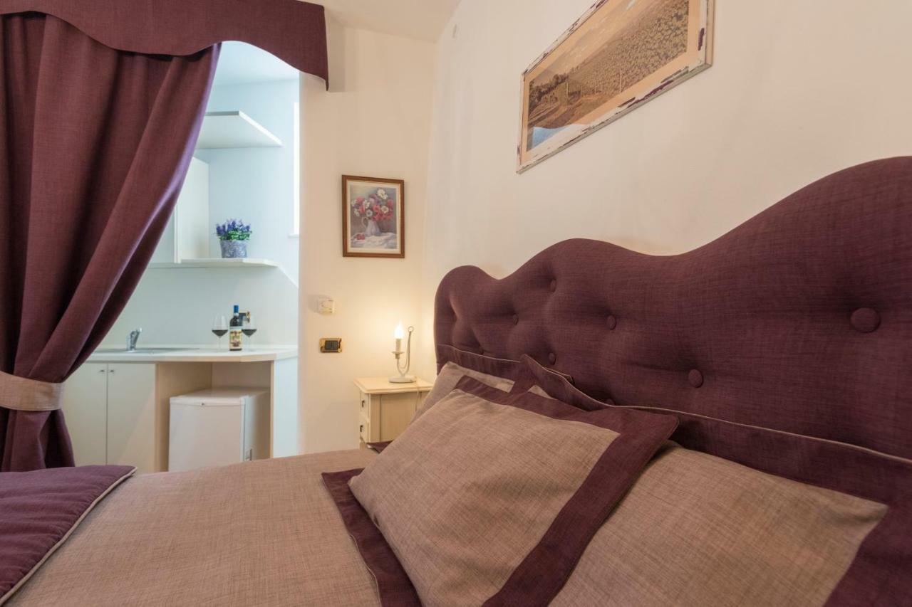 Villa Goccia Di Vino La Morra Luaran gambar